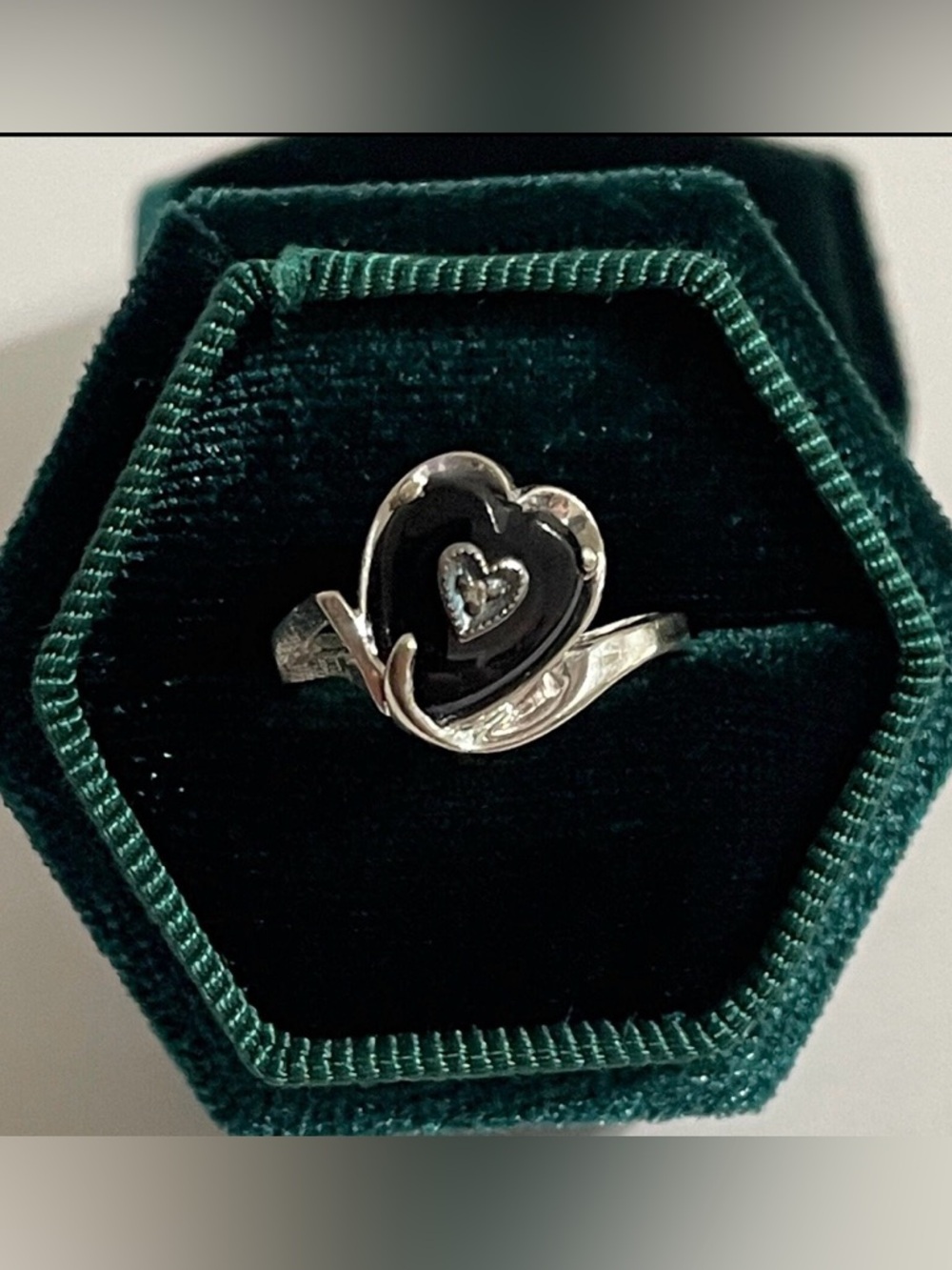 Vintage Onyx Ring - 10k White Gold Black Heart Shaped Gemstone & Diamond Ring